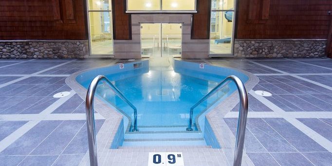 Grande Rockies Resort