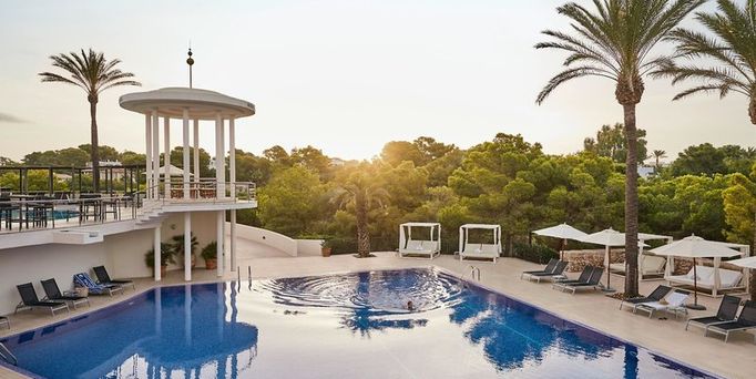 ROBINSON Cala Serena