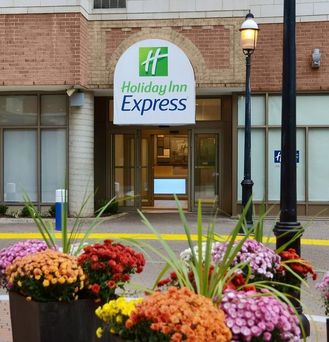 Holiday Inn Express Toronto Downtown
