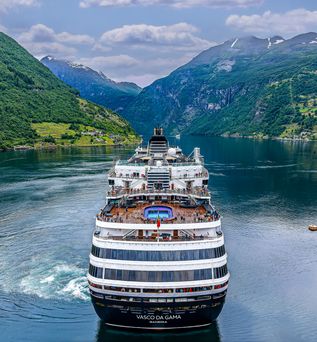 VDG_skyshark_Geiranger 17-07-2022_DJI_0068-DNG_DxO_DeepPRIME_Geiranger 17-07-2022.jpg