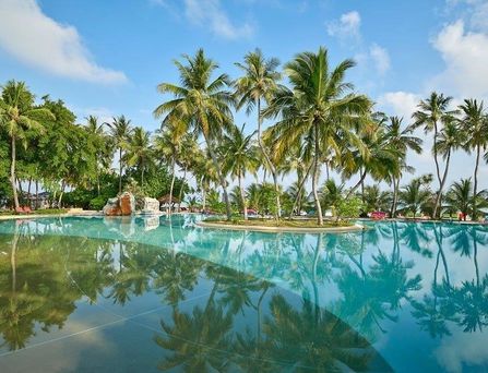 Villa Park Sun Island