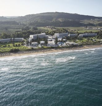 ROBINSON KYLLINI BEACH