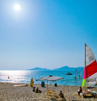 Caravia Beach Hotel & Bungalows