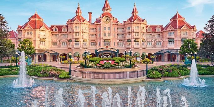 Disneyland Hotel