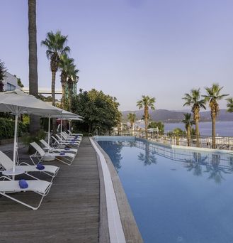 Blue Dreams Resort