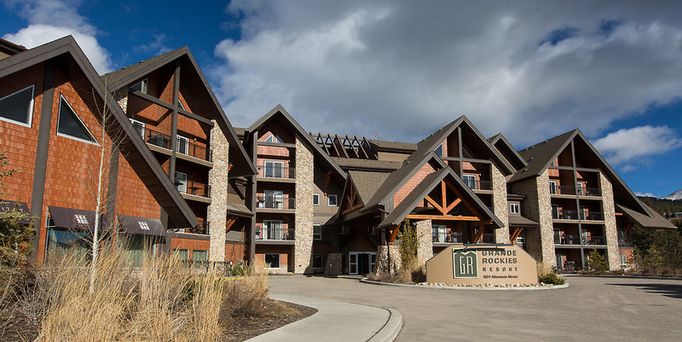 Grande Rockies Resort