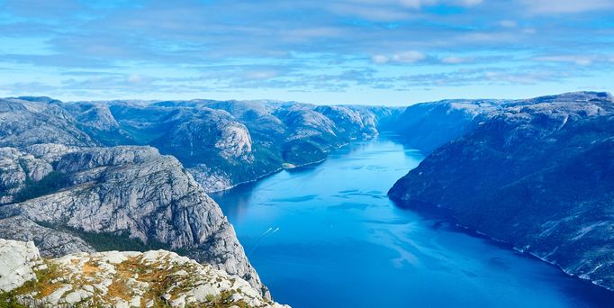 Norwegische Fjorde_unsplash_6000x1801.jpg