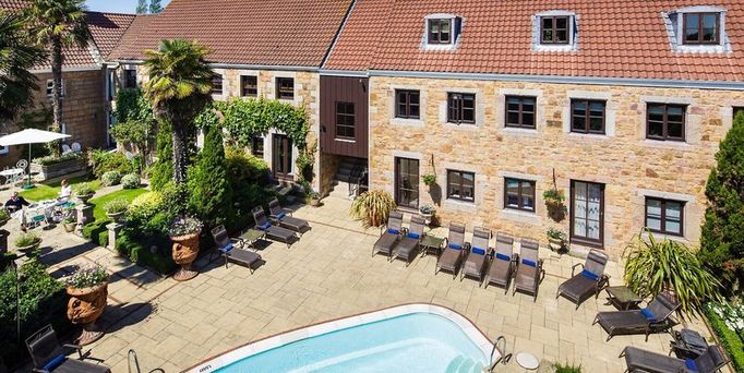 Greenhills Country House Hotel & Restaurant