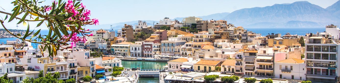 Reiseziele weltweit: Ein mediterraner Hafen