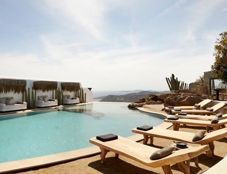 Myconian Panoptis Escape