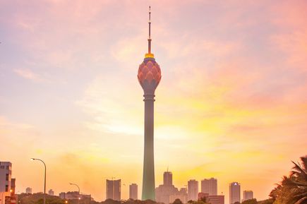 Skyline von Colombo mit dem herausstechenden Fernsehturm
