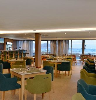 Lagoon Beach Hotel