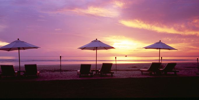 Apsara Beachfront Resort and Villa