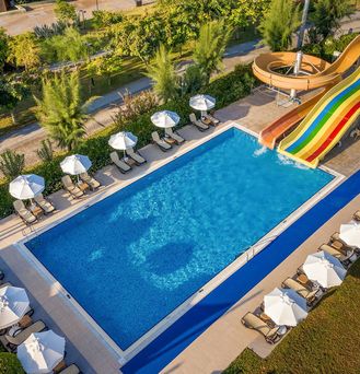 Commodore Elite Suites & Spa